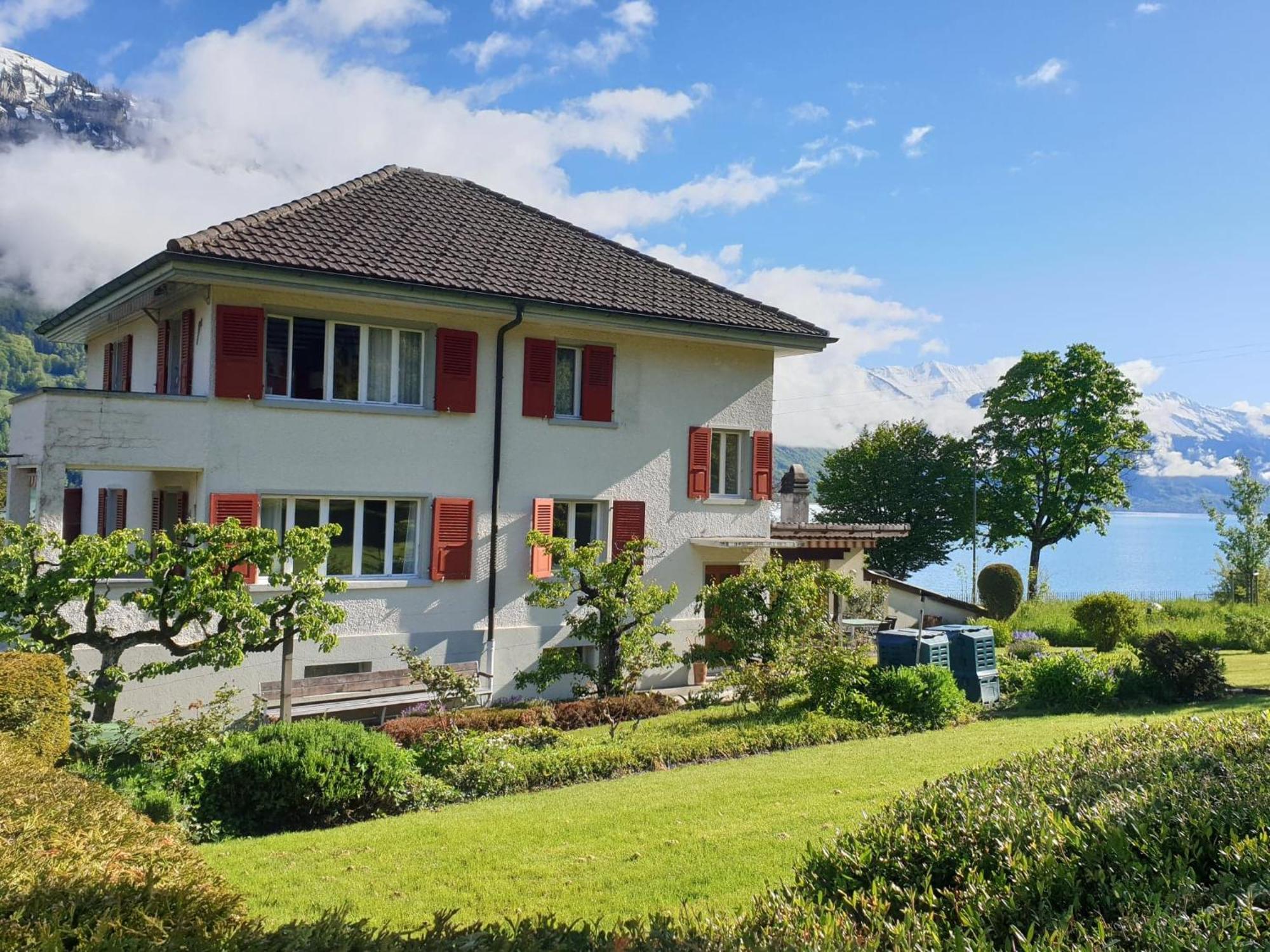 Lake House Bönigen Exteriör bild